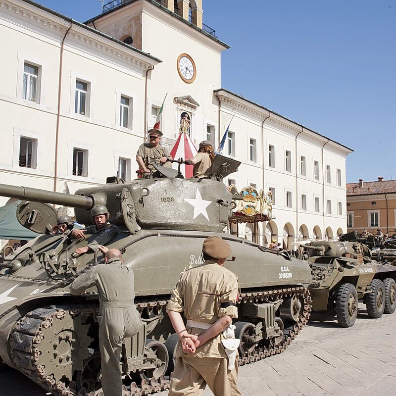 Rievocazione Liberazione di Cervia in Piazza Garibaldi