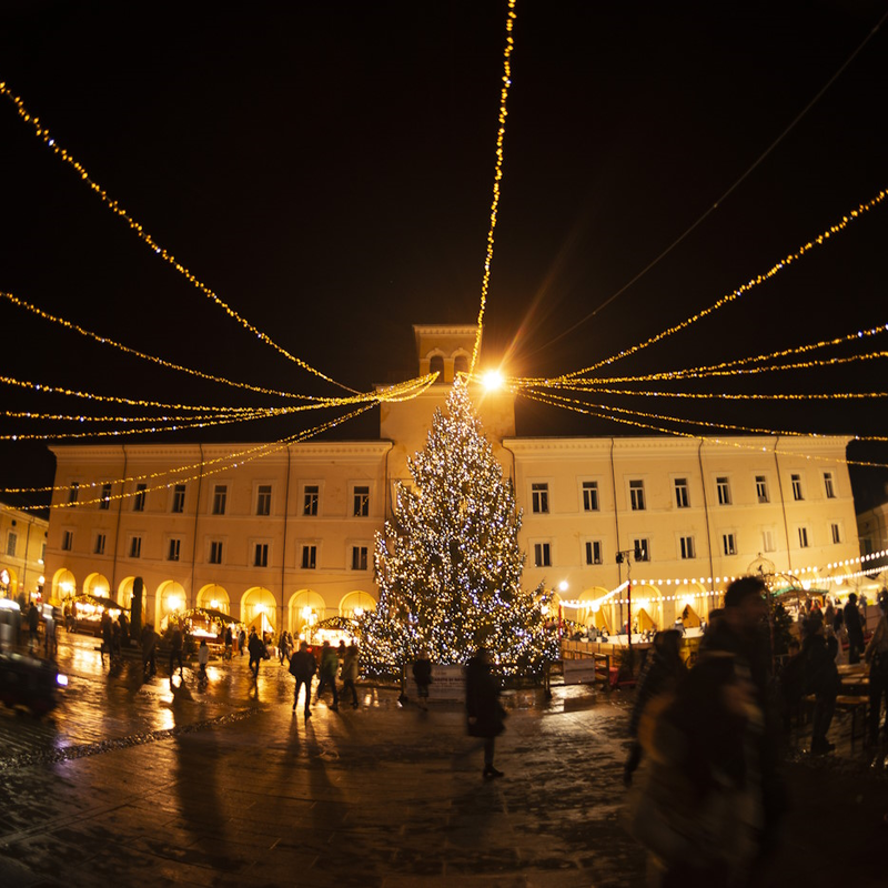 Piazza Garibaldi - Natale | © Gruppo Fotografico Cervese